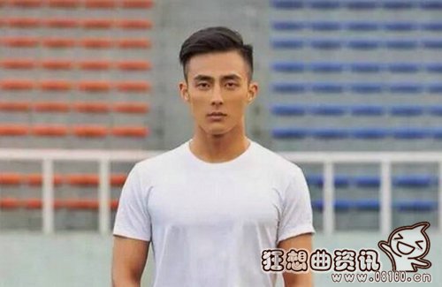 姜思达怎么变成女的了 奇葩说姜思达性别取向