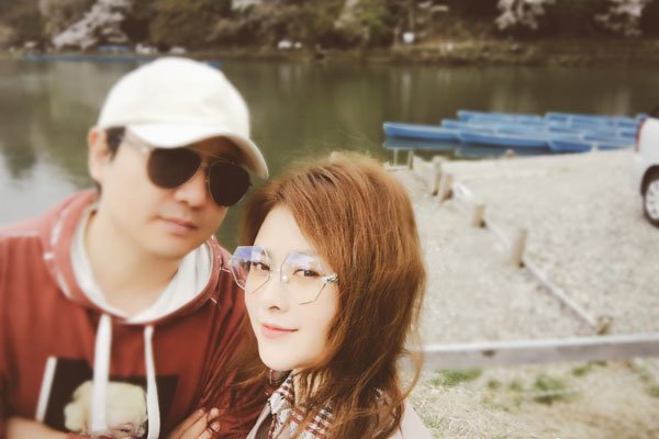 沈腾王琦中间分手几年 恋爱12年中间很不稳定