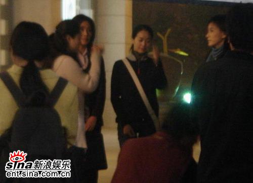 陈道明妻子承认左小青 公寓逗留6小时:陈道明左小青怀孕天涯