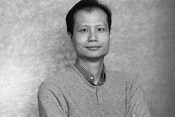 方舟子是怎么臭的 现在干嘛?还在我们中国吗?他不是外藉人吗?