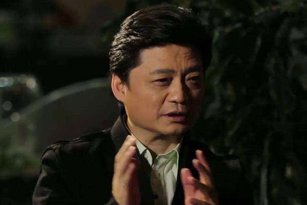方舟子是怎么臭的 现在干嘛?还在我们中国吗?他不是外藉人吗?