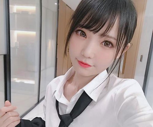 咬人猫年纪多大 视频制作精良舞跳很好
