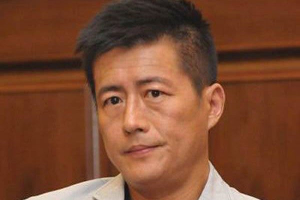 江珊的第一任丈夫是谁 传统女人江珊与靳东什么关系