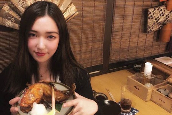 李恩童个人资料简历 白富美的成功离不开有钱的父母