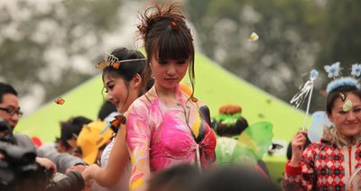 魅惑张筱雨大尺度 大腿照没有任何的遮挡放的很开