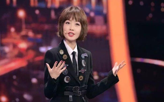 李连杰的真实家世惊人 我敢说,你敢播吗?瞬间翻脸鲁豫不敢播