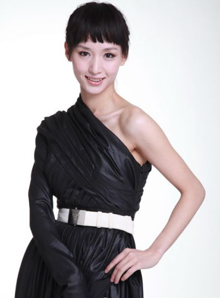 任天野的妻子是谁 结婚多年妻子朱荔莘是话剧演员