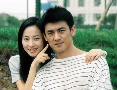 任天野的妻子是谁 结婚多年妻子朱荔莘是话剧演员