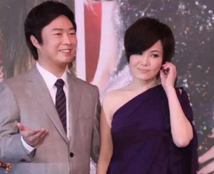 费玉清为什么封麦不唱了 无儿无女退出歌坛品味人生
