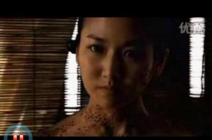 玉米男孩和芝麻女孩的照片故事 都源自十宗罪的恐怖事件