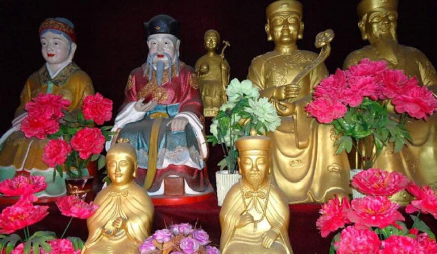 出马是什么意思 被选中出马的人都是什么人(具体流程)