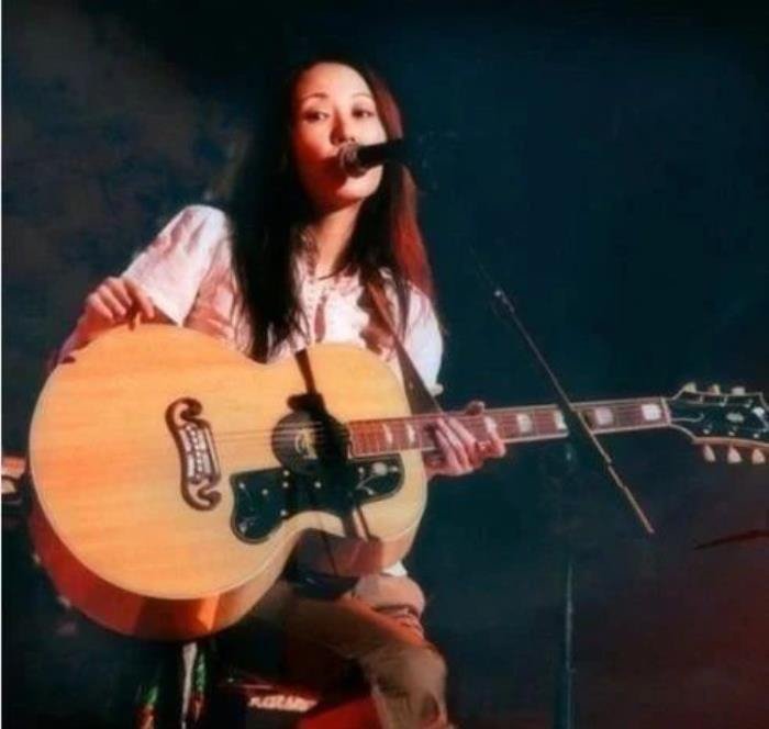 王菲个人资料老公是谁 女歌手王菲的感情生活