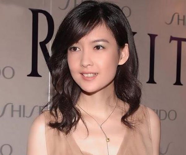周慧敏被脱得精光三级 黄秋生大战周慧敏删减版大尺度