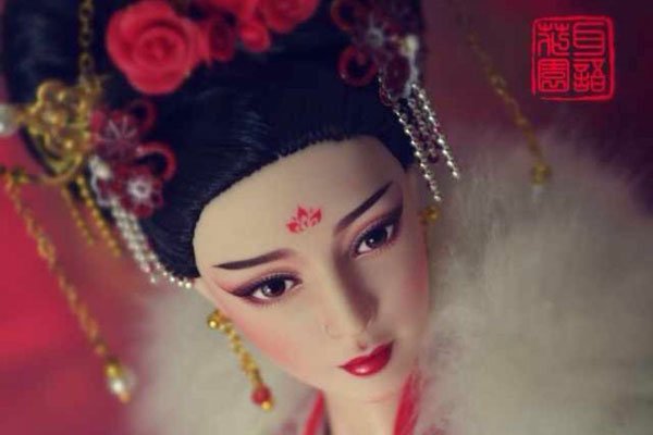 陈宝莲版武则天私生活 三女艺人演绎一代女皇的艳史