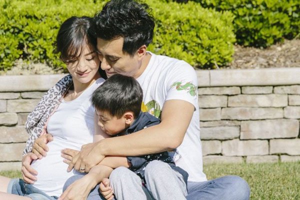 陈龙老婆个人资料 怎么认识的?陈龙的妻子章龄之