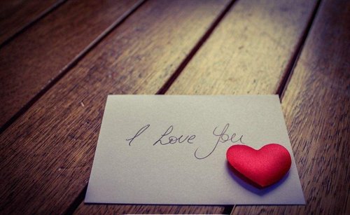 十句话哄好生气的女朋友 超感动的安慰女友的情话