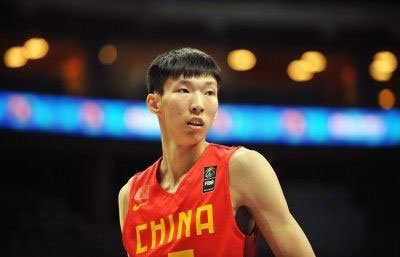 周琦个人简历资料 NBA周琦女朋友王欣怡个人资料简介