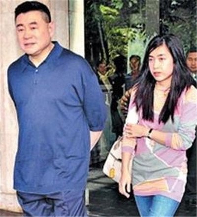 刘銮雄不得不转正甘比 这个女人不简单:甘比面相好到绝
