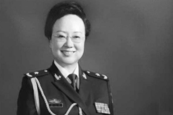 少将高小燕出了什么事 家世背景却犯错误