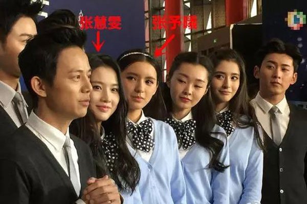 张予曦整容网红前照片对比 好惊吓:张予曦是不是整容呀