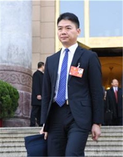 刘强东前妻龚小京,为什么会分开呢 女方父母看不上农村出身的刘强东