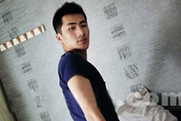 男模陈大卫大鸟事件 大风格的展示动作拍摄杂志