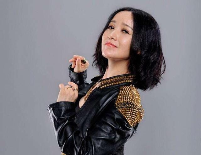 斯琴格日乐和臧天朔爆肛什么意思 绯闻女友的爱恨情仇打过胎