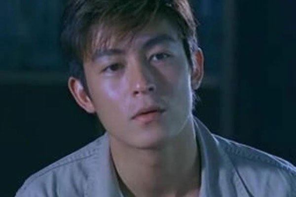 08年修电脑事件照片1400张 陈冠希修电脑流露出的照片真实