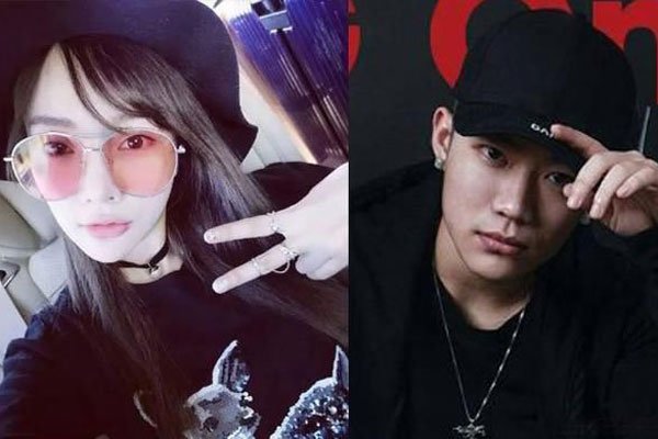 李小璐夜宿门来龙去脉是真吗 王思聪怼李小璐:我去做头发了