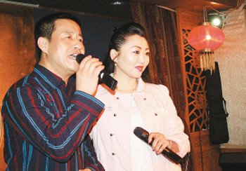 王小宝和孙立荣什么时候离的婚 王小宝第一任老婆吴琼简介资料