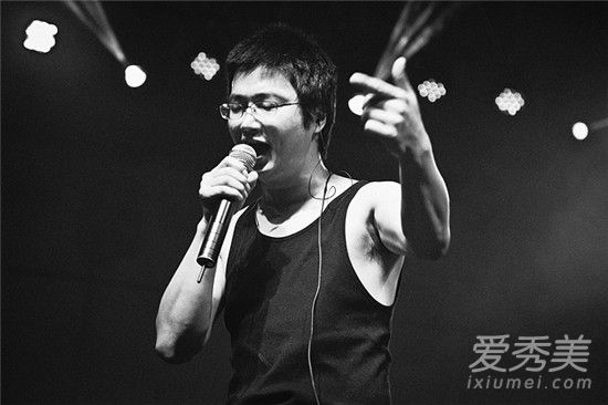 李志为什么叫b哥 把李志叫b哥出自他最早的网名