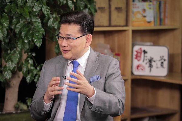 曹可凡被电视台解除是真的吗 曹可凡个人资料简介