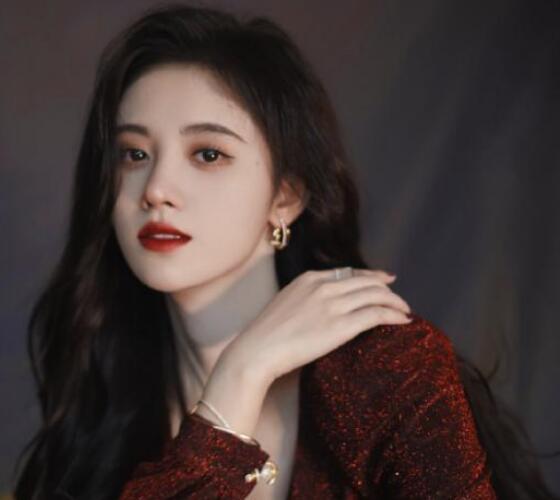 鞠婧祎意外怀孕 SNH48成员鞠婧祎高三怀孕是真的吗(编造黑料)