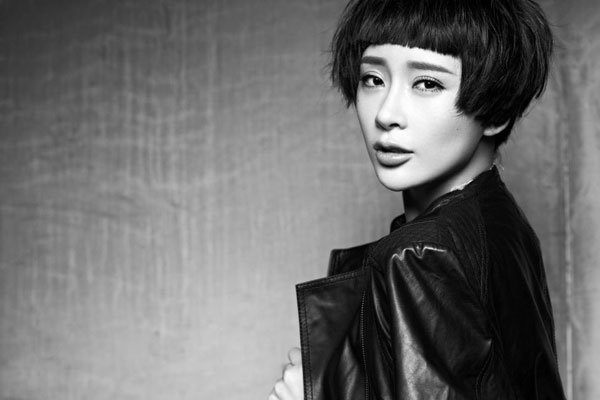 孔令辉现在的妻子杨舒婷 甜蜜约会:孔令辉妻子杨舒婷简介