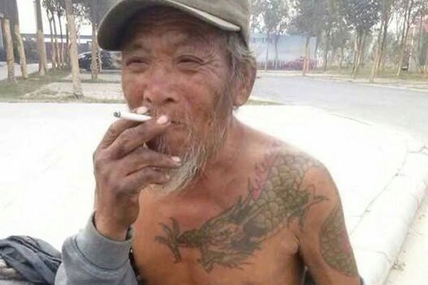 莫磊年轻时图片 乔四的手下莫磊就是过肩龙老人