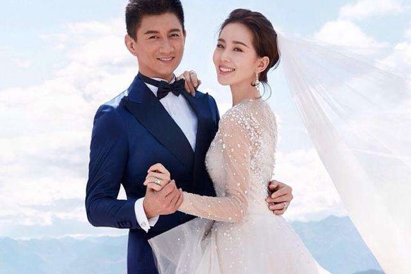 吴奇隆前两任妻子照片 马雅舒和吴奇隆为什么离得婚