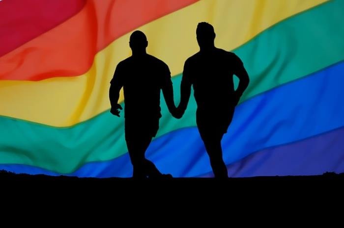 什么叫双性恋 等同地喜欢男人和女人:双性恋判断依据