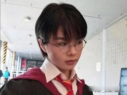许可馨家庭背景和父母,最新更新 许大小姐父母是否受到影响