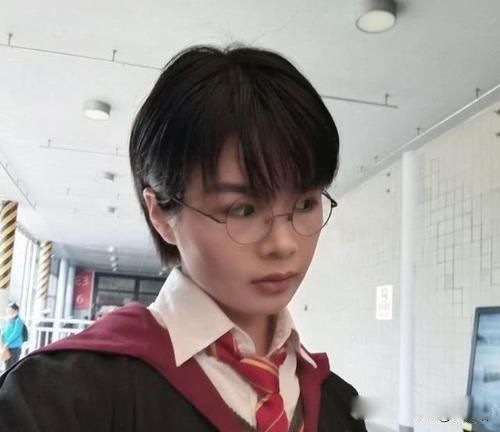 许可馨家庭背景和父母,最新更新 许大小姐父母是否受到影响