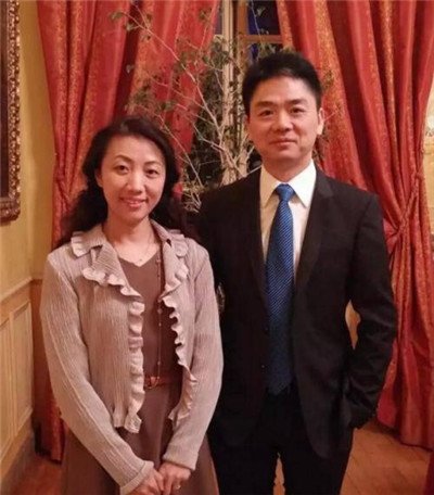刘强东前妻龚小京,为什么会分开呢 大学的校友还是初恋