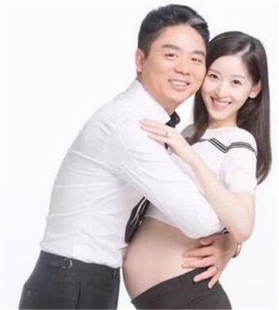 刘强东前妻龚小京,为什么会分开呢 大学的校友还是初恋