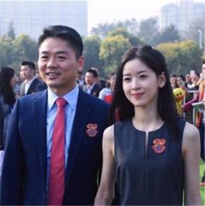 刘强东前妻龚小京,为什么会分开呢 大学的校友还是初恋