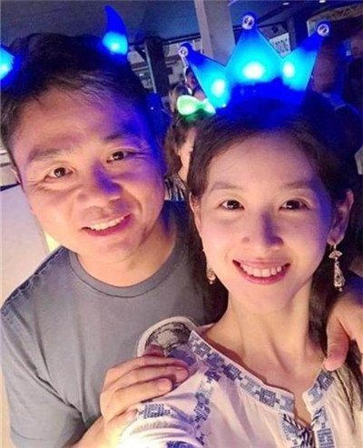 刘强东前妻龚小京,为什么会分开呢 大学的校友还是初恋