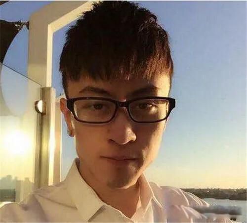 秦奋和王思聪到底谁更有钱 爸爸身份:秦奋家到底是什么来头
