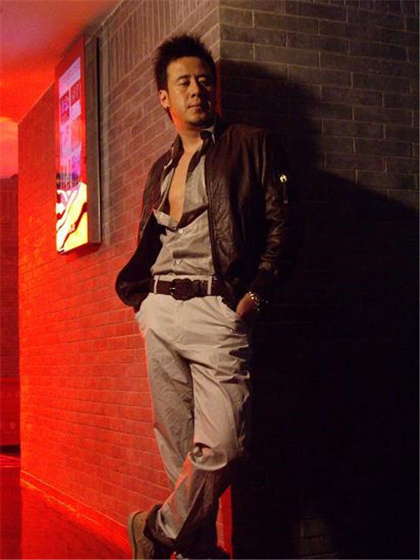 杨坤女友白雪简历 歌手杨坤老婆白雪现状死了吗