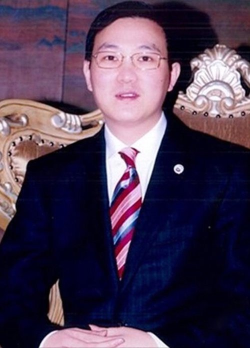 董卿老公密春雷的个人资料简介 密春雷的前任金晶闹离婚
