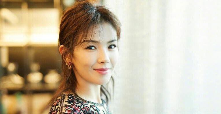 容祖儿扇贝夹断春卷是什么梗 谁成功就捧谁红:容祖儿春卷事件还原
