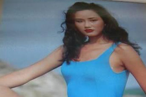 瞿颖1980年挂历图片 女神瞿颖挂历什么梗