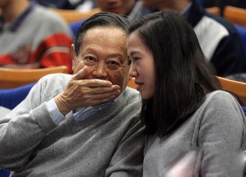 翁帆有没有生子 杨振宁和翁帆产下一女孩子4岁