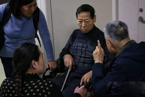 �������Ƿ�����ذ참��Ա ������ԩ��ԭ����Ա׷�����